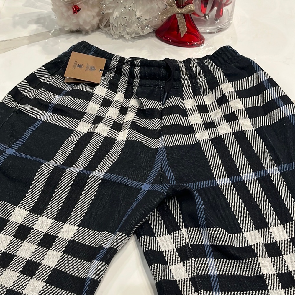 Mens Burberry Blue Shorts sz S Navy blue/white